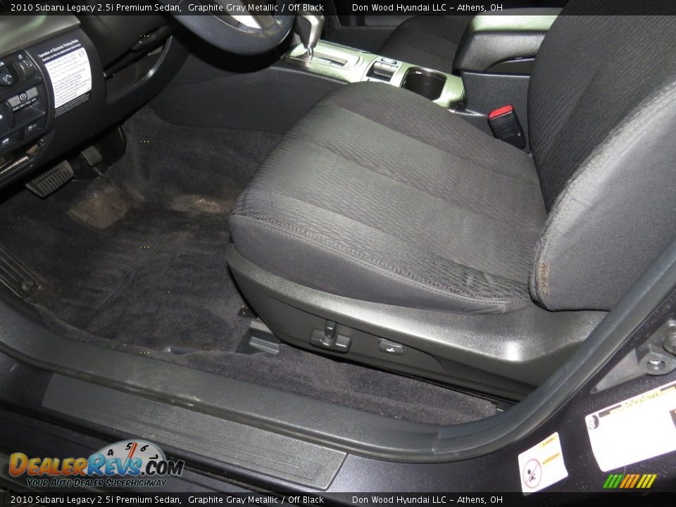 2010 Subaru Legacy 2.5i Premium Sedan Graphite Gray Metallic / Off Black Photo #17