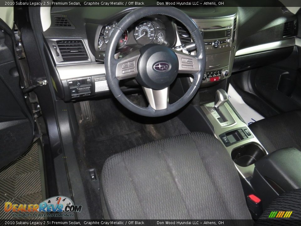 2010 Subaru Legacy 2.5i Premium Sedan Graphite Gray Metallic / Off Black Photo #18