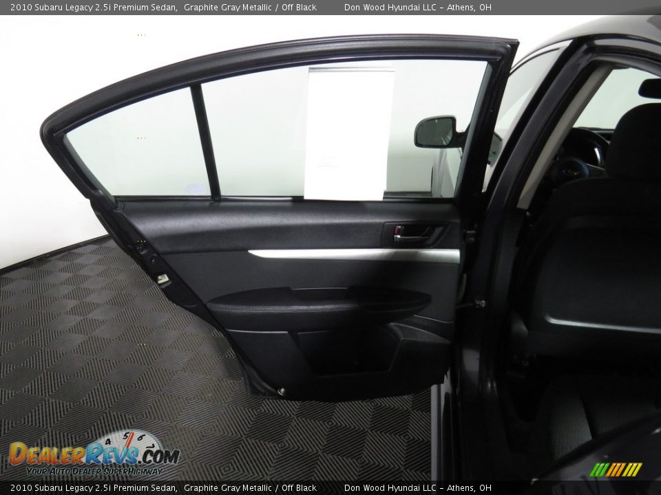2010 Subaru Legacy 2.5i Premium Sedan Graphite Gray Metallic / Off Black Photo #20