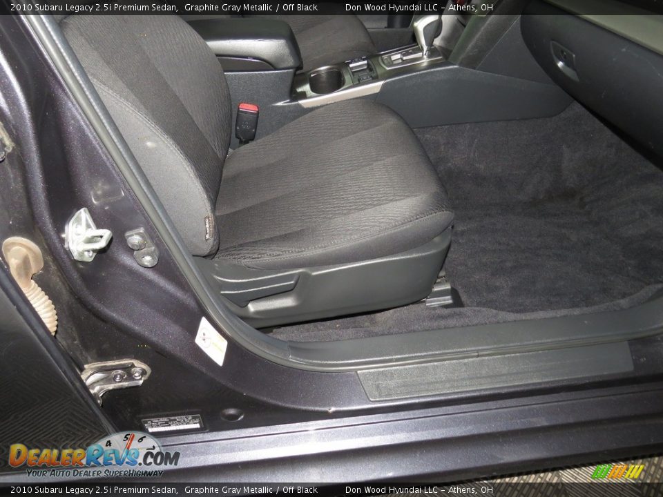 2010 Subaru Legacy 2.5i Premium Sedan Graphite Gray Metallic / Off Black Photo #25
