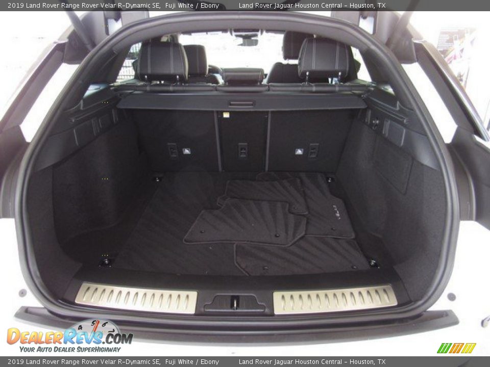 2019 Land Rover Range Rover Velar R-Dynamic SE Fuji White / Ebony Photo #18