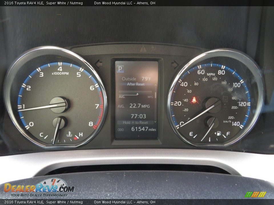 2016 Toyota RAV4 XLE Super White / Nutmeg Photo #28