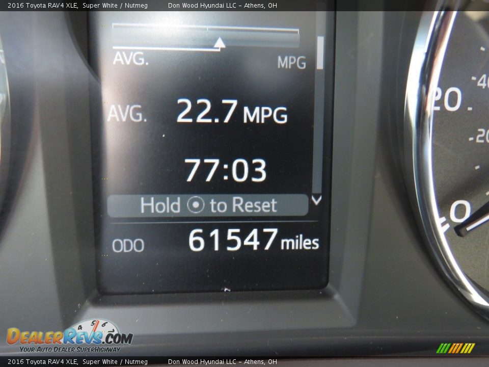 2016 Toyota RAV4 XLE Super White / Nutmeg Photo #29