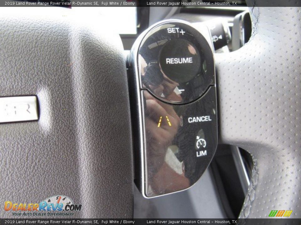 2019 Land Rover Range Rover Velar R-Dynamic SE Fuji White / Ebony Photo #30