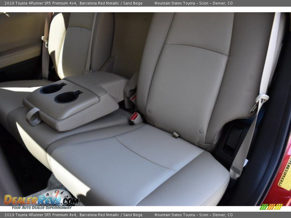 2019 Toyota 4Runner SR5 Premium 4x4 Barcelona Red Metallic / Sand Beige Photo #10