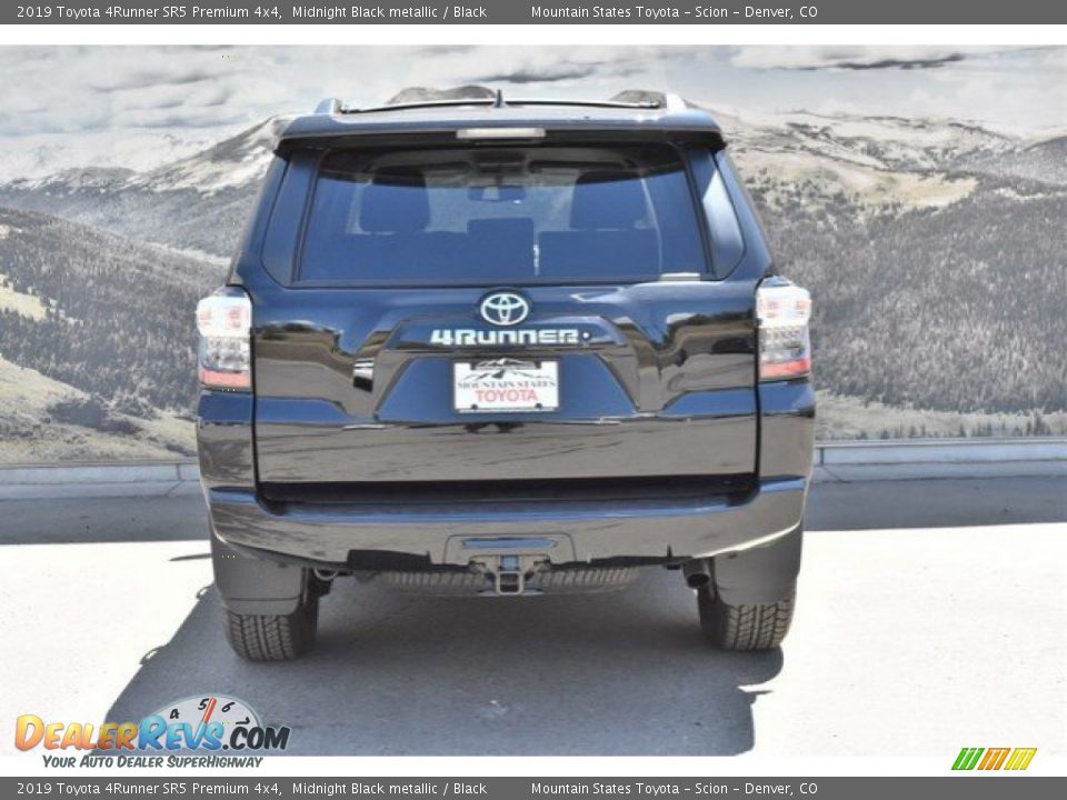 2019 Toyota 4Runner SR5 Premium 4x4 Midnight Black metallic / Black Photo #4