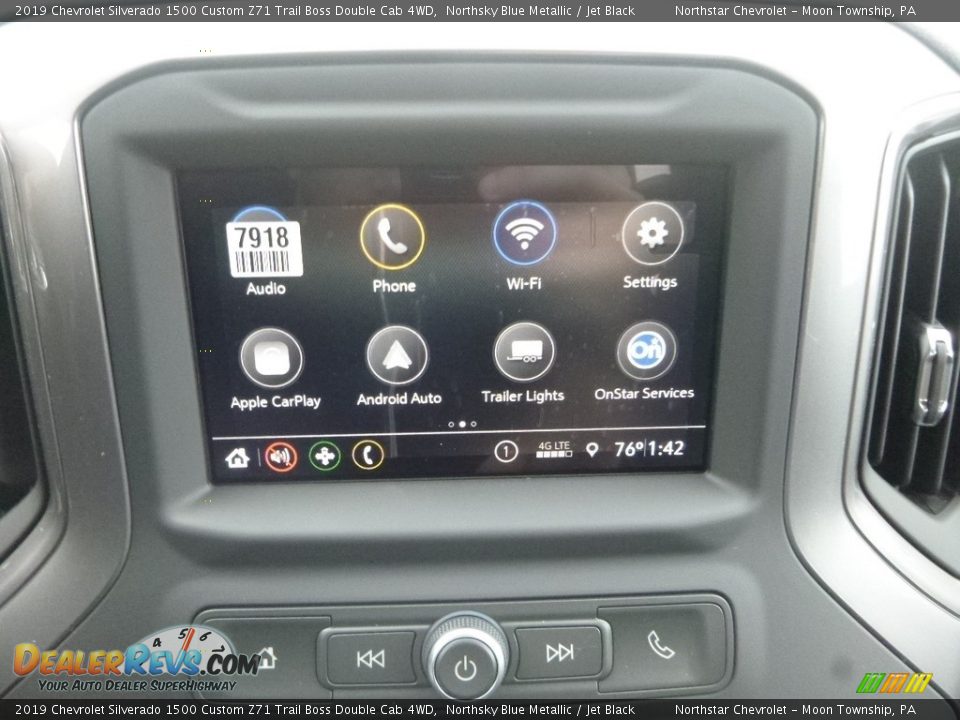 2019 Chevrolet Silverado 1500 Custom Z71 Trail Boss Double Cab 4WD Northsky Blue Metallic / Jet Black Photo #17