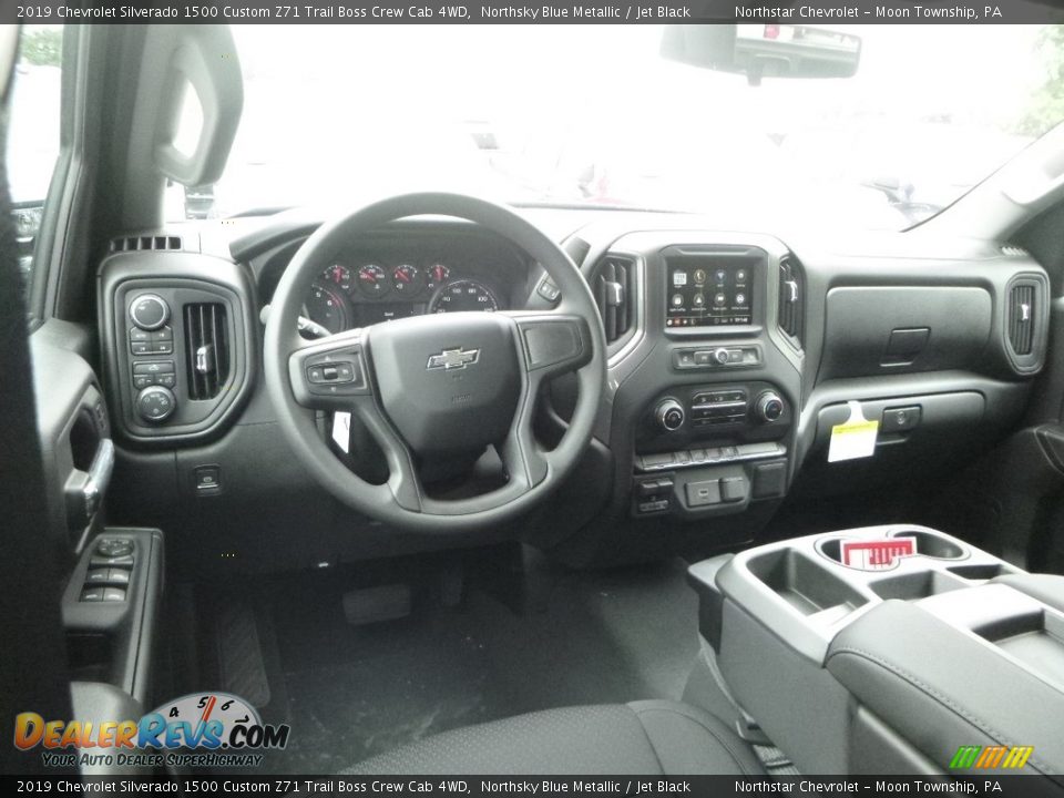 Dashboard of 2019 Chevrolet Silverado 1500 Custom Z71 Trail Boss Crew Cab 4WD Photo #13