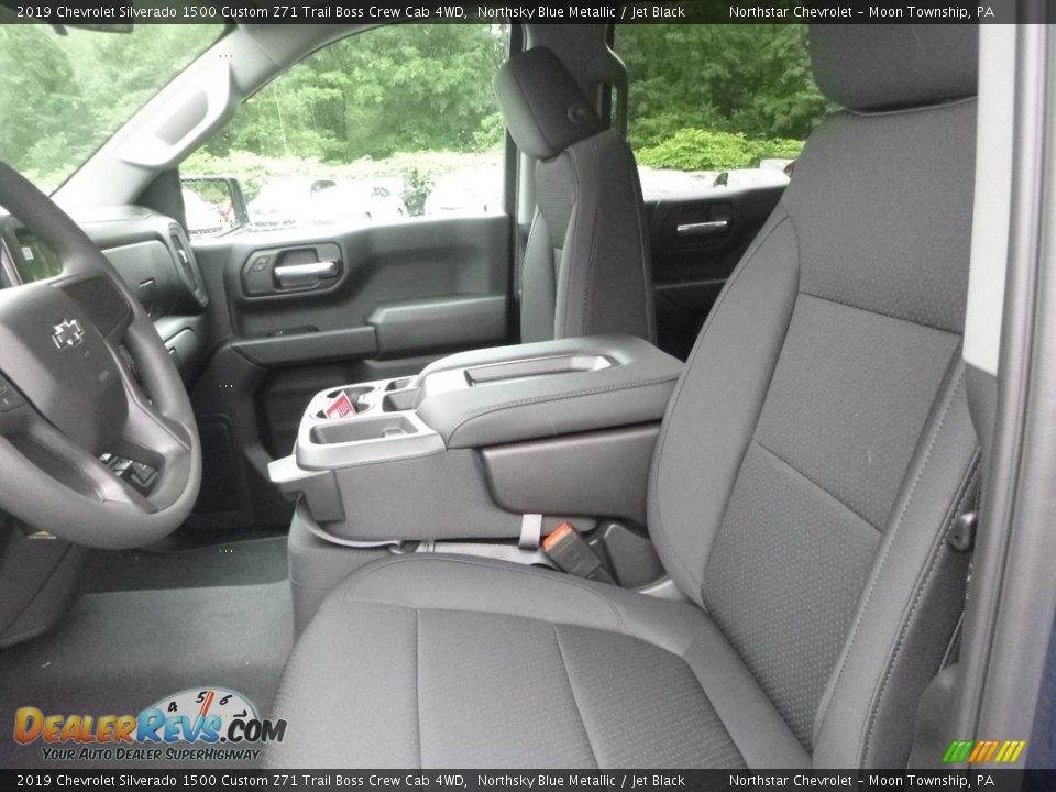 Front Seat of 2019 Chevrolet Silverado 1500 Custom Z71 Trail Boss Crew Cab 4WD Photo #14