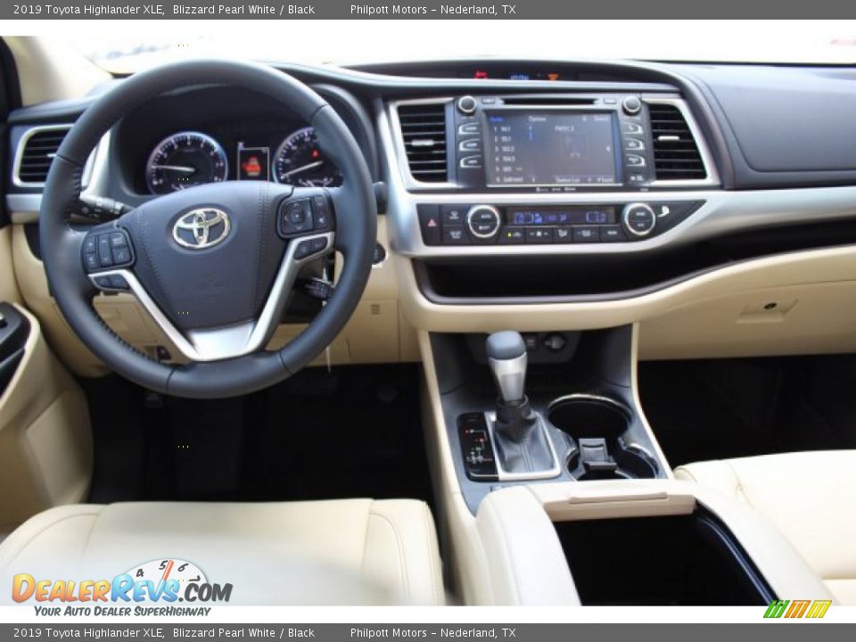 2019 Toyota Highlander XLE Blizzard Pearl White / Black Photo #20