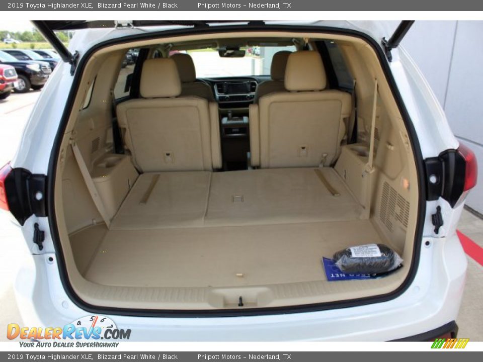 2019 Toyota Highlander XLE Blizzard Pearl White / Black Photo #22