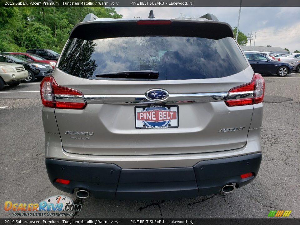 2019 Subaru Ascent Premium Tungsten Metallic / Warm Ivory Photo #5