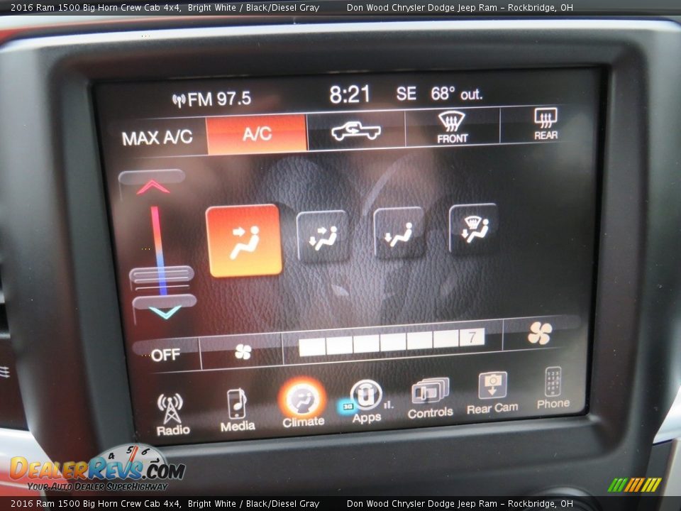 2016 Ram 1500 Big Horn Crew Cab 4x4 Bright White / Black/Diesel Gray Photo #3