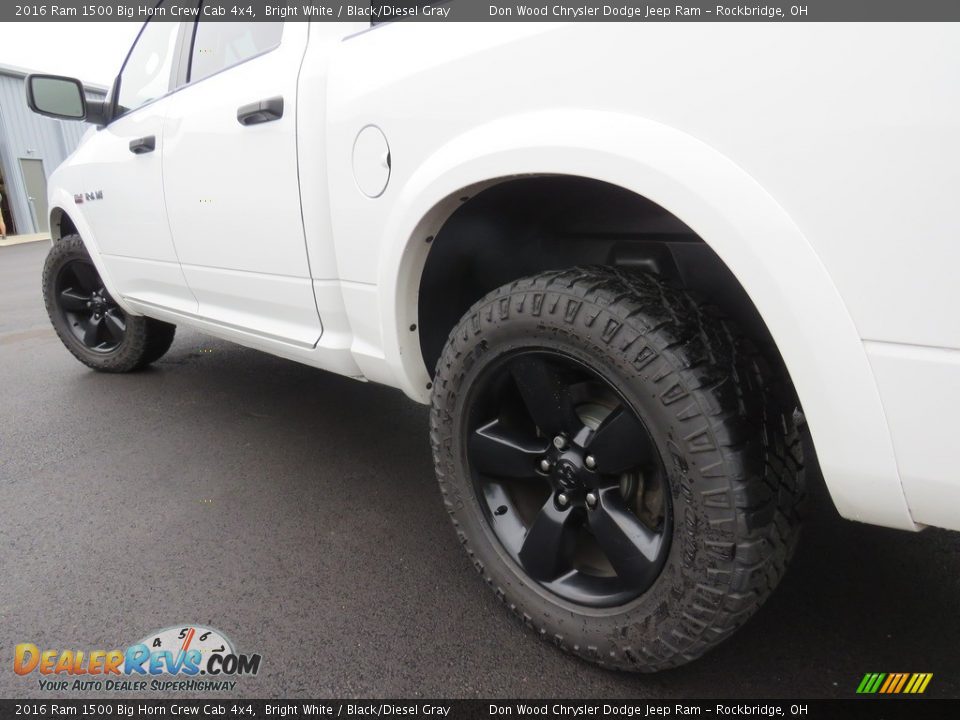 2016 Ram 1500 Big Horn Crew Cab 4x4 Bright White / Black/Diesel Gray Photo #11