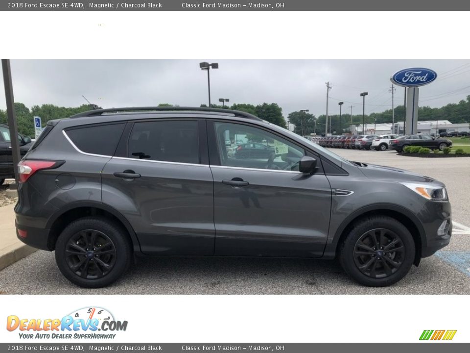 2018 Ford Escape SE 4WD Magnetic / Charcoal Black Photo #2