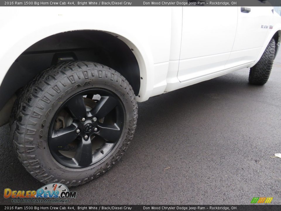 2016 Ram 1500 Big Horn Crew Cab 4x4 Bright White / Black/Diesel Gray Photo #17