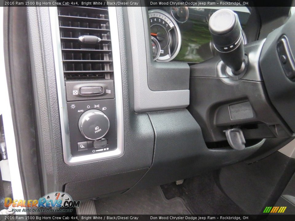 2016 Ram 1500 Big Horn Crew Cab 4x4 Bright White / Black/Diesel Gray Photo #20