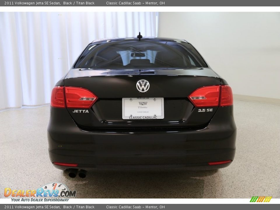 2011 Volkswagen Jetta SE Sedan Black / Titan Black Photo #16
