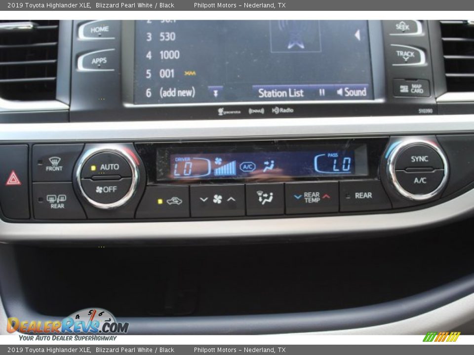 2019 Toyota Highlander XLE Blizzard Pearl White / Black Photo #16