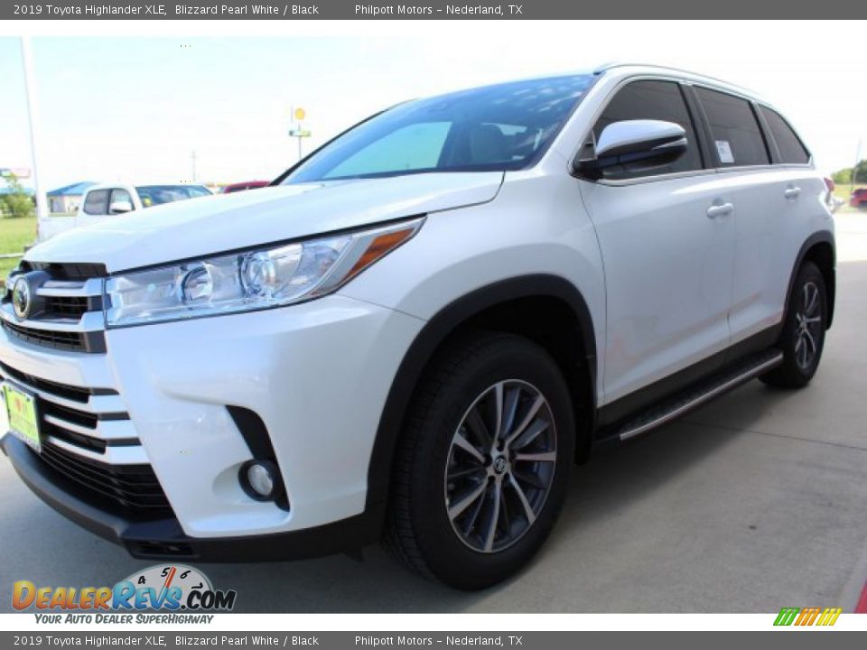 2019 Toyota Highlander XLE Blizzard Pearl White / Black Photo #4