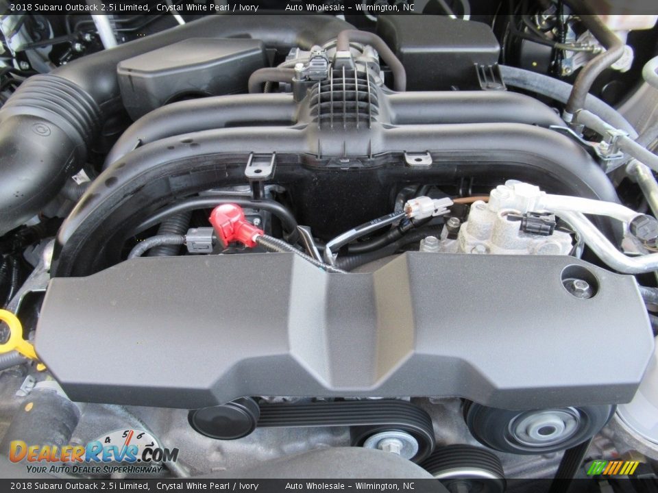 2018 Subaru Outback 2.5i Limited Crystal White Pearl / Ivory Photo #6