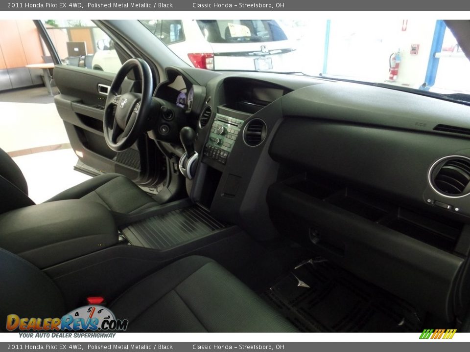 2011 Honda Pilot EX 4WD Polished Metal Metallic / Black Photo #15