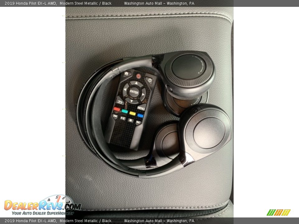 2019 Honda Pilot EX-L AWD Modern Steel Metallic / Black Photo #33