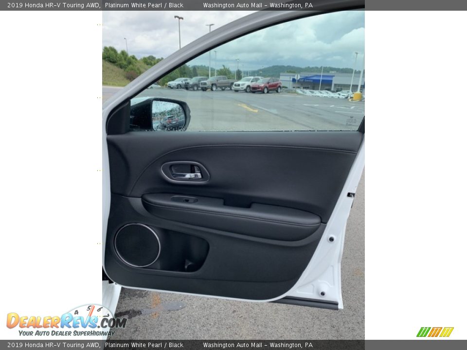 2019 Honda HR-V Touring AWD Platinum White Pearl / Black Photo #26