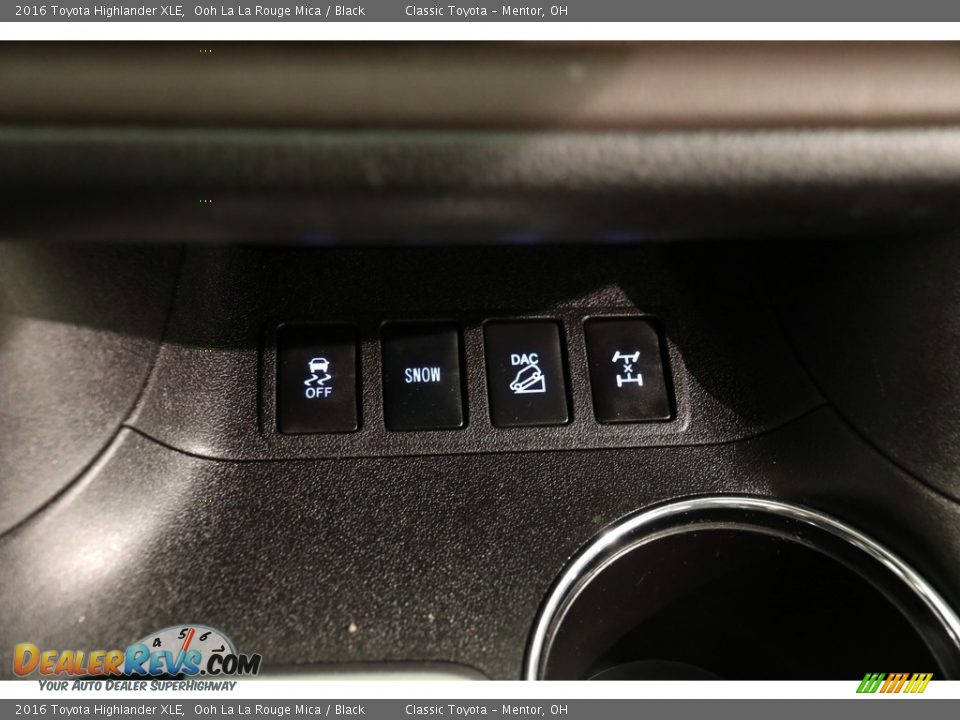 2016 Toyota Highlander XLE Ooh La La Rouge Mica / Black Photo #15