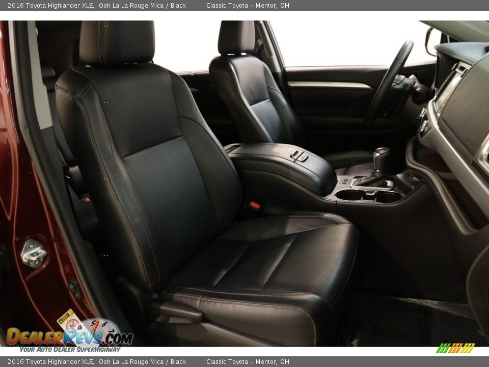 2016 Toyota Highlander XLE Ooh La La Rouge Mica / Black Photo #16