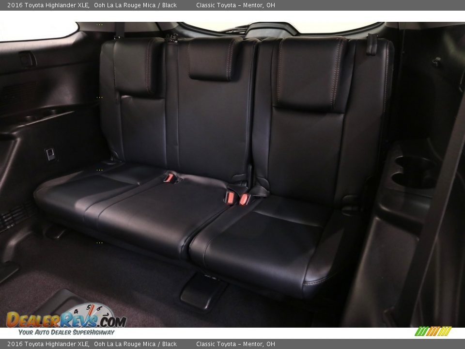 2016 Toyota Highlander XLE Ooh La La Rouge Mica / Black Photo #19