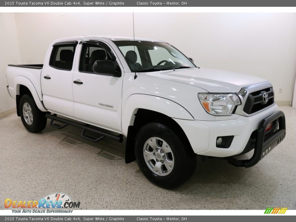 2015 Toyota Tacoma V6 Double Cab 4x4 Super White / Graphite Photo #1