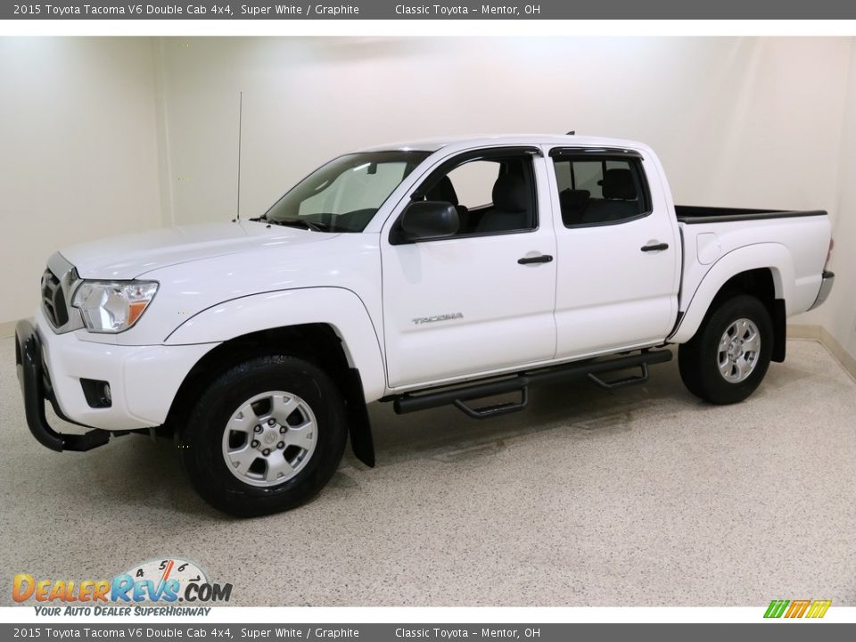 2015 Toyota Tacoma V6 Double Cab 4x4 Super White / Graphite Photo #3
