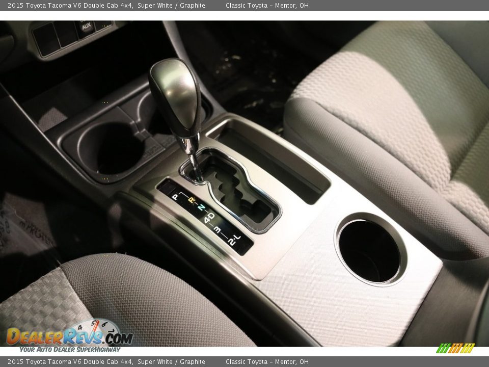 2015 Toyota Tacoma V6 Double Cab 4x4 Super White / Graphite Photo #13