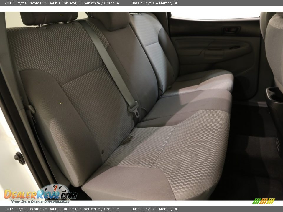 2015 Toyota Tacoma V6 Double Cab 4x4 Super White / Graphite Photo #15