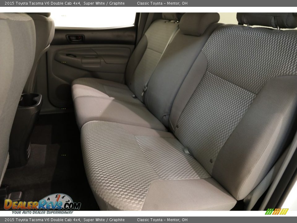 2015 Toyota Tacoma V6 Double Cab 4x4 Super White / Graphite Photo #16