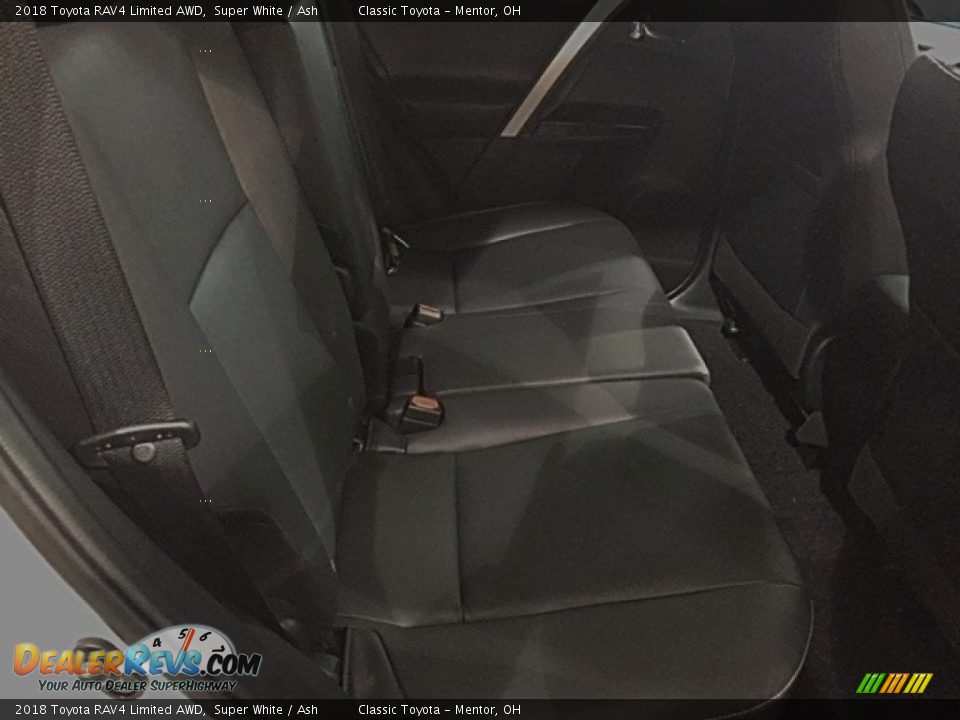 2018 Toyota RAV4 Limited AWD Super White / Ash Photo #6