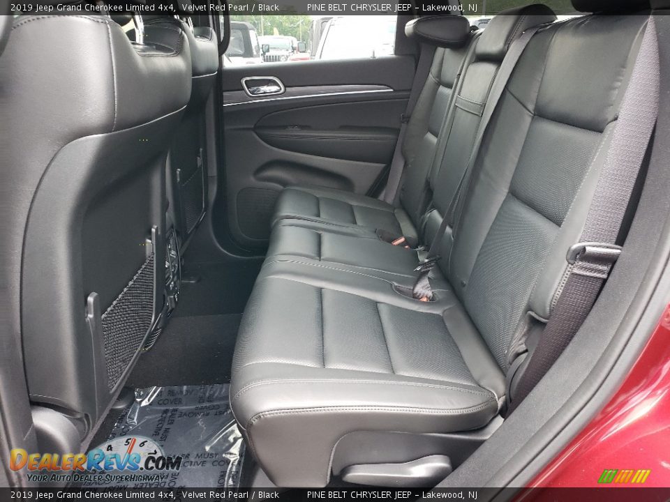 2019 Jeep Grand Cherokee Limited 4x4 Velvet Red Pearl / Black Photo #6