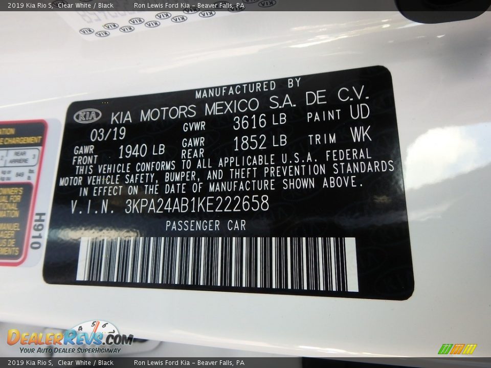 2019 Kia Rio S Clear White / Black Photo #15