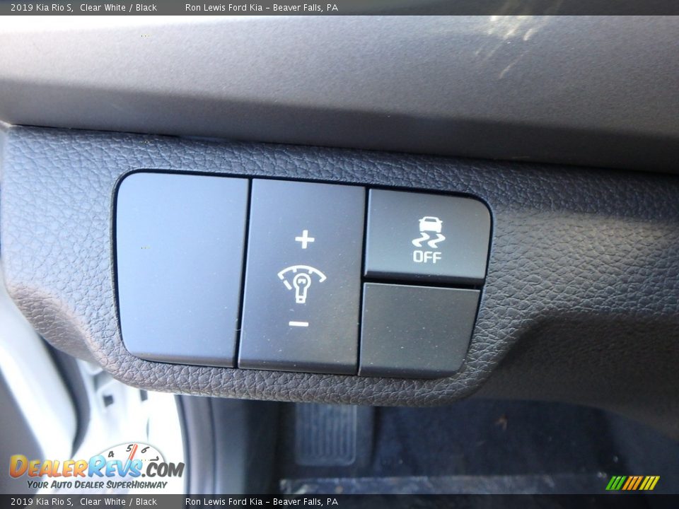 2019 Kia Rio S Clear White / Black Photo #18