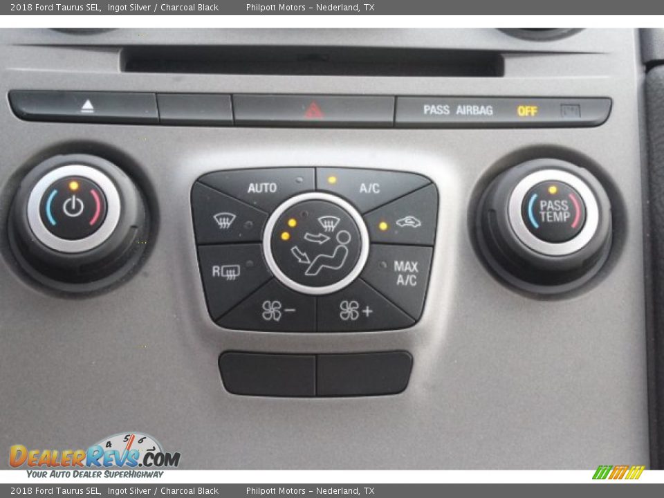 2018 Ford Taurus SEL Ingot Silver / Charcoal Black Photo #14