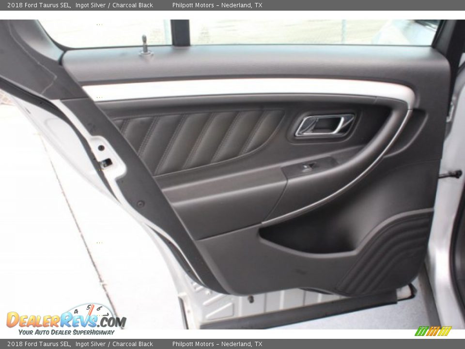 2018 Ford Taurus SEL Ingot Silver / Charcoal Black Photo #18