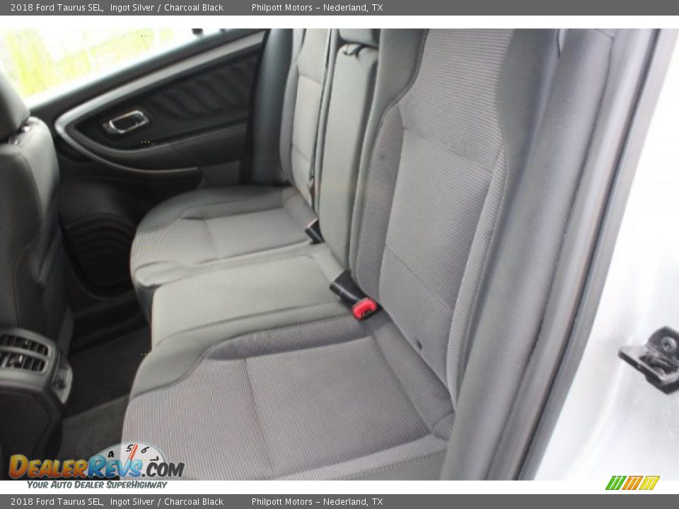 2018 Ford Taurus SEL Ingot Silver / Charcoal Black Photo #19