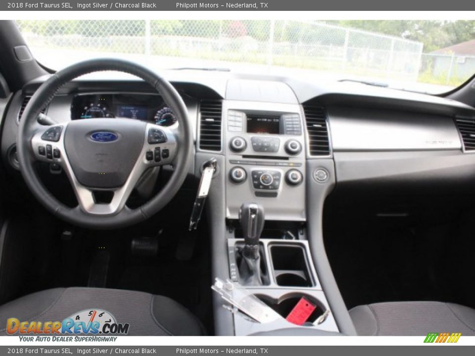2018 Ford Taurus SEL Ingot Silver / Charcoal Black Photo #20