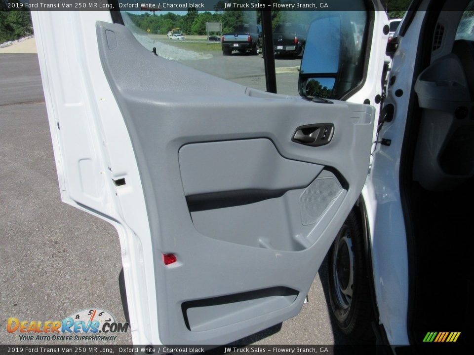 2019 Ford Transit Van 250 MR Long Oxford White / Charcoal black Photo #22