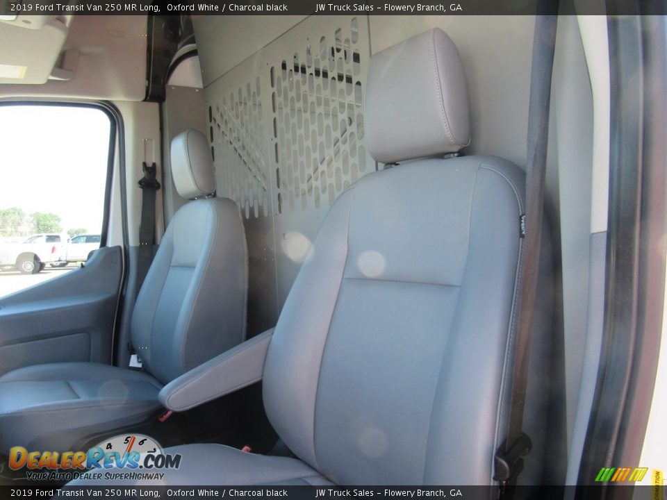 2019 Ford Transit Van 250 MR Long Oxford White / Charcoal black Photo #25
