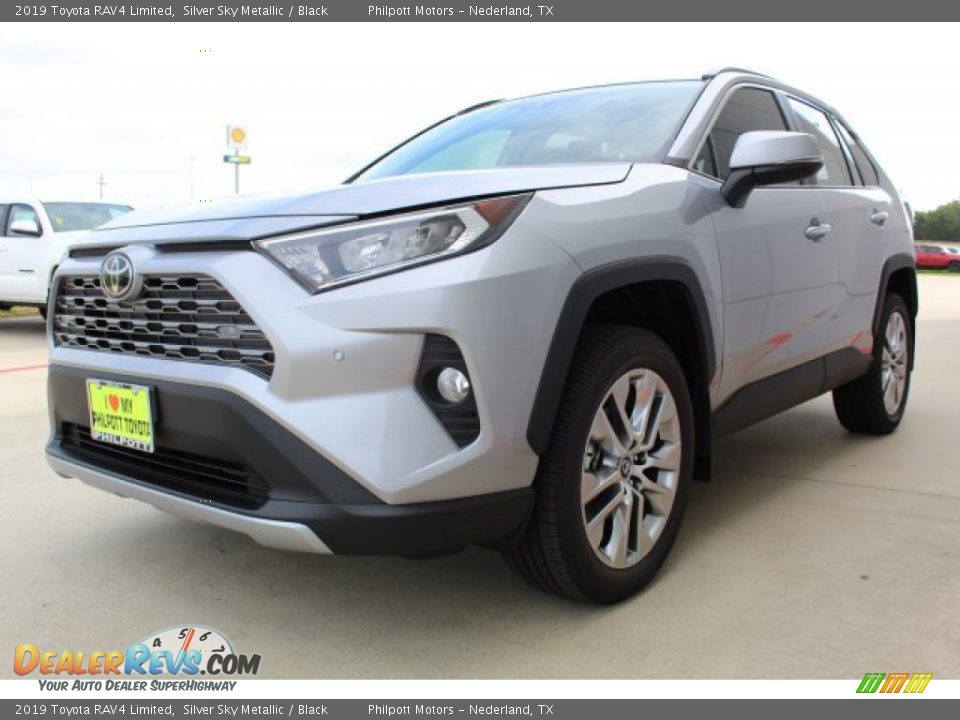 2019 Toyota RAV4 Limited Silver Sky Metallic / Black Photo #4
