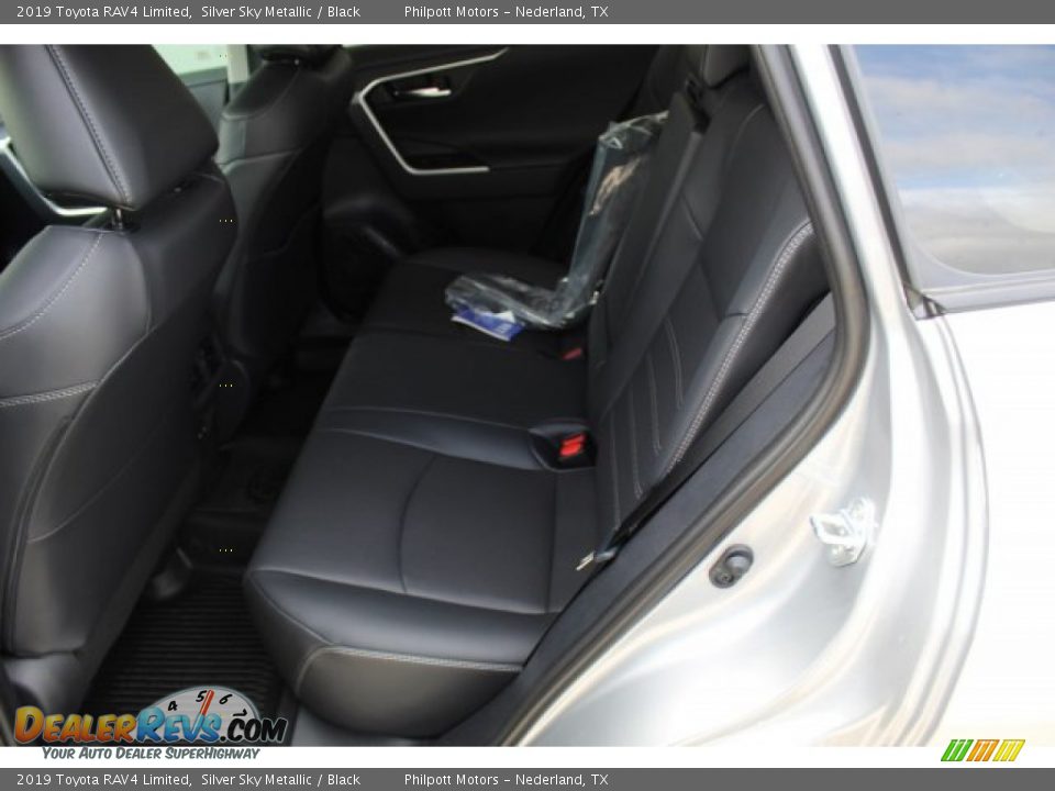 2019 Toyota RAV4 Limited Silver Sky Metallic / Black Photo #20