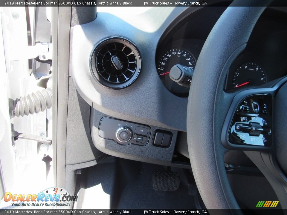 2019 Mercedes-Benz Sprinter 3500XD Cab Chassis Arctic White / Black Photo #17