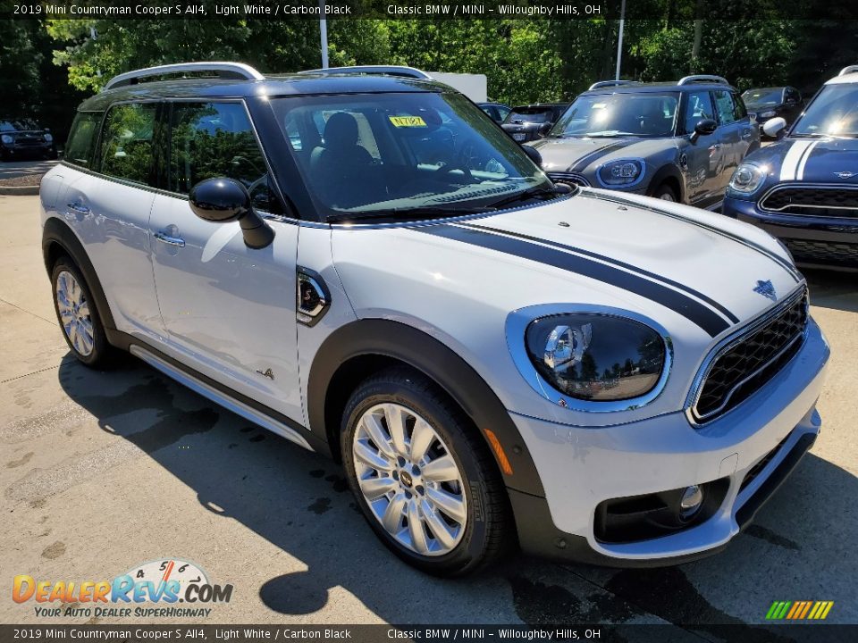 2019 Mini Countryman Cooper S All4 Light White / Carbon Black Photo #1